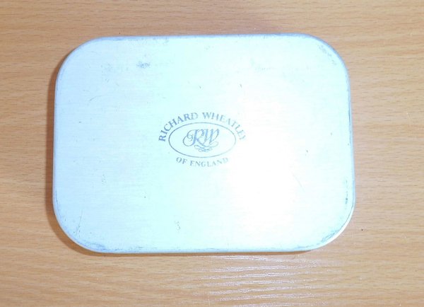 Boîte à mouches occasion Richard Wheatley en aluminium (1) + mousse